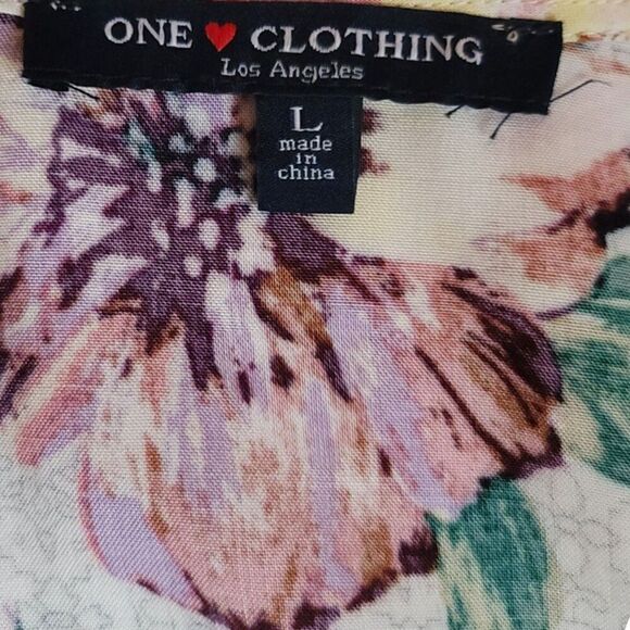 One Clothing Gray Floral Drawstring Waist Blouse Size L - Picture 6 of 8